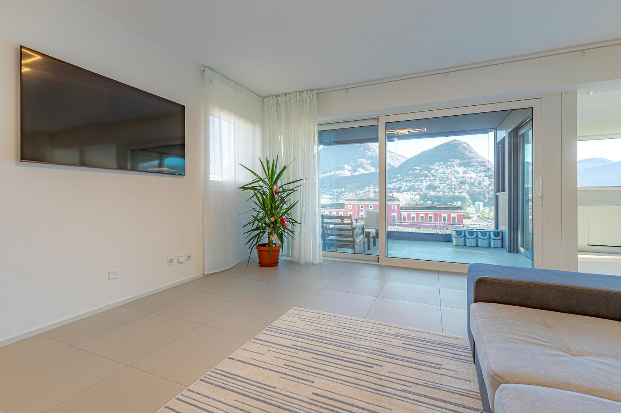 Imperial Of Lugano 3 With A Lake View Behind The Station And 10 Min From The Lake Of Λουγκάνο Εξωτερικό φωτογραφία